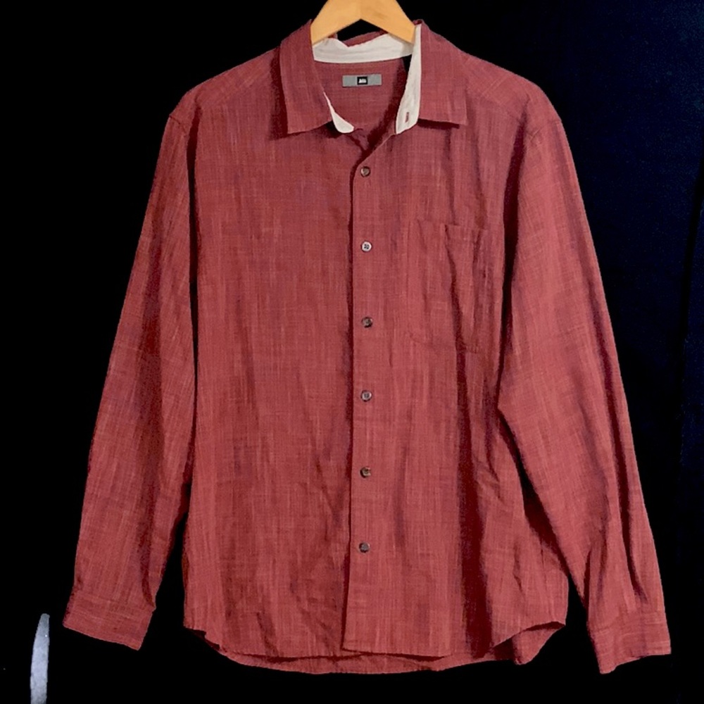 REI Long sleeve button up shirt, rayon/poly blend men size L